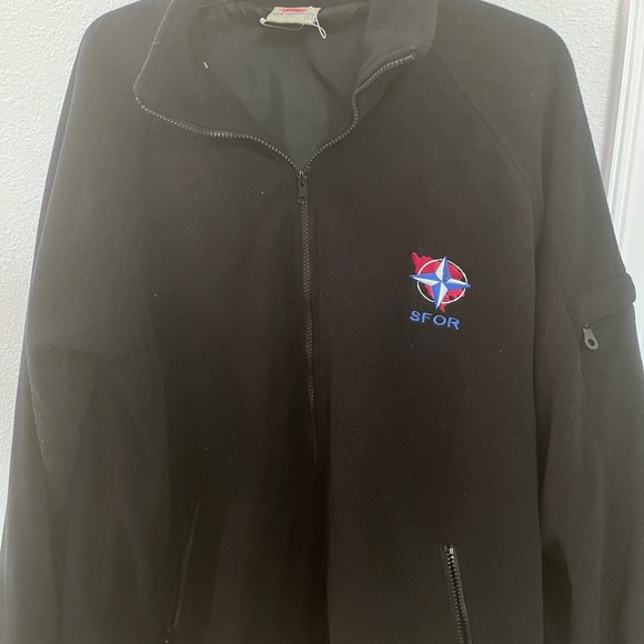 Nordic Army Suppliers SFOR NATO Military Fleece Jacket – Size L - Picture 10 of 10
